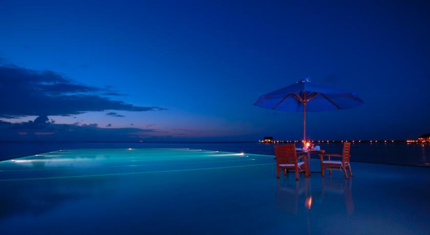 Отель Vilu Reef Beach And Spa Resort