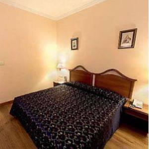 Отель Quality Inn Himdev