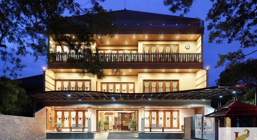 Гостевой дом Kertanegara Premium Guest House