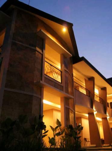Отель D-pavilion Guest House & Resto