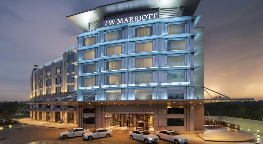 Отель JW Marriott Hotel Chandigarh