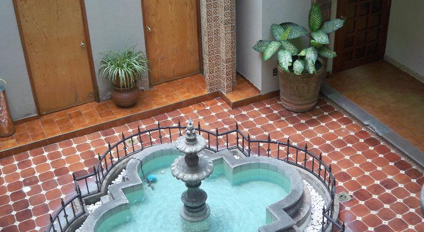 Хостел Hostal Amueblados del Moral