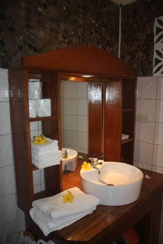 Отель Cooper's Beach Resort