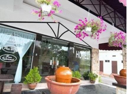 Отель Rose Cottage Hotel Bandar Seri Alam