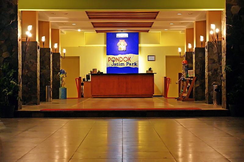 Отель Pondok Jatim Park Hotel & Café