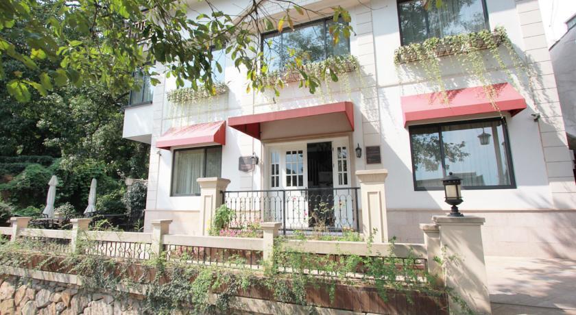 West Lake Reclusive Life(Yangmeilin Branch)