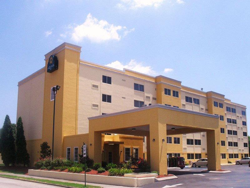 Отель La Quinta Inn Chattanooga