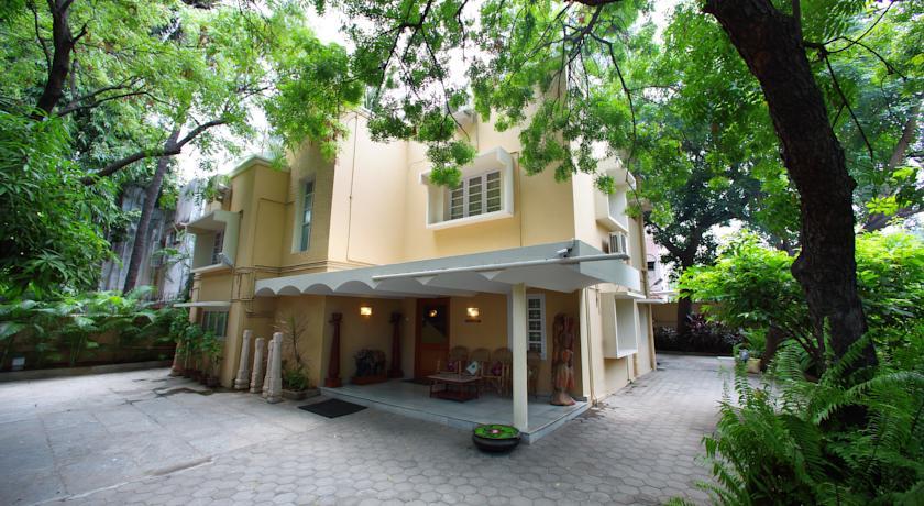 Hanu Reddy Residences Wallace Garden