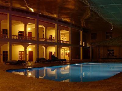 Отель Hotel Lagos de Montebello