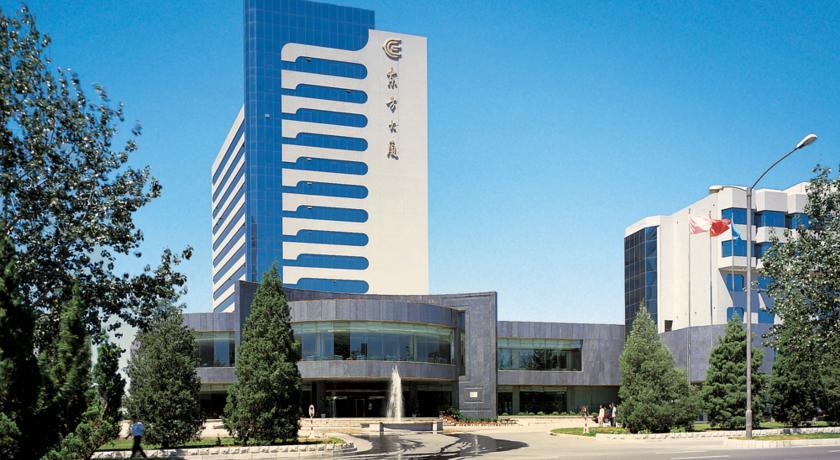 Отель Dalian East Hotel