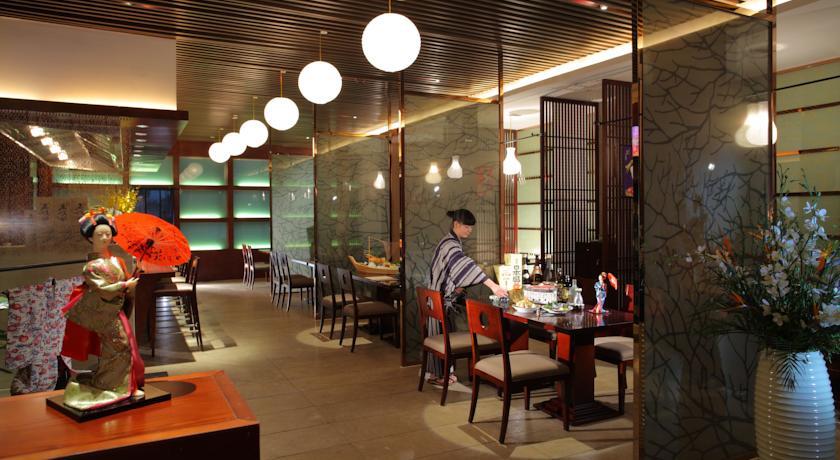 Отель Yaojiang New Century Grand Hotel Zhuji