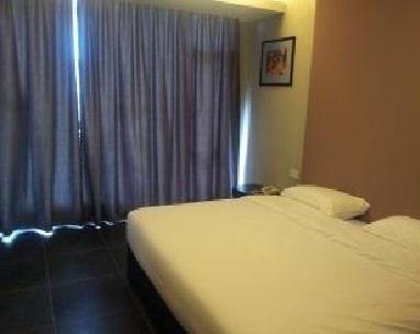 Отель Golden Court Hotel (Tun Abdul Razak)