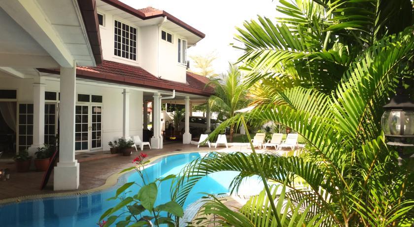 Мини-отель Rumah Putih Bed & Breakfast near KLIA & LCCT