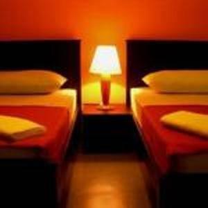 Отель Yaznie Homestay @ Taman Ayer Keroh Heights