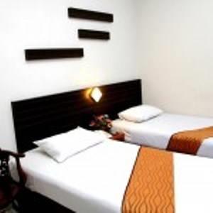 Отель Dharma Utama Hotel
