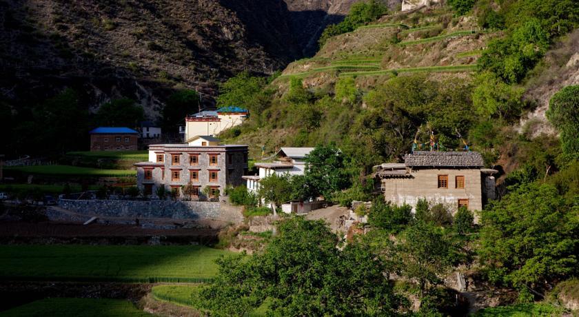 Отель Songtsam Lodges - Songtsam Ben Zi Lan Hotel