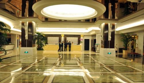 Отель Country Garden Phoenix Hotel Lechang