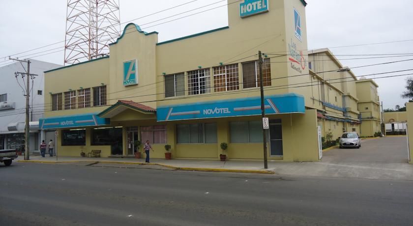 Отель Novotel