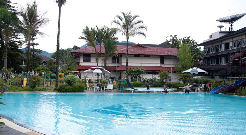 Отель Hotel Parama Puncak