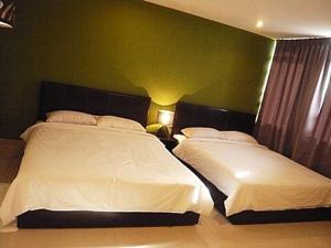 Отель The Citilite Hotel