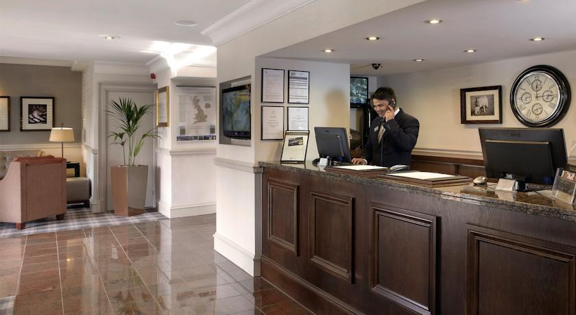 Отель Macdonald Tickled Trout Hotel