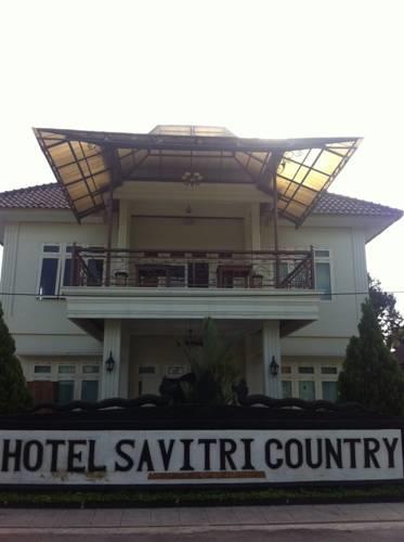 Hotel Savitry Country