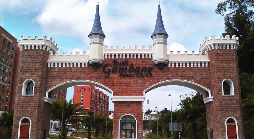 Отель Arabian Bay Resort@ Bukit Gambang Resort City