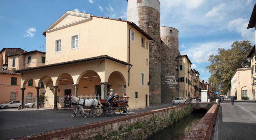 Отель Hotel Ilaria & Residenza dell'Alba