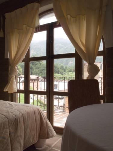 Отель Hostal Ventana Del Cielo