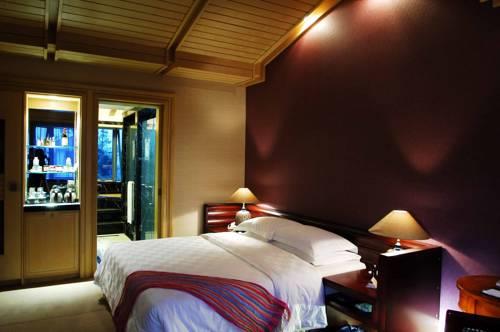 Отель Yufu Guodu Hotsprings Hotel
