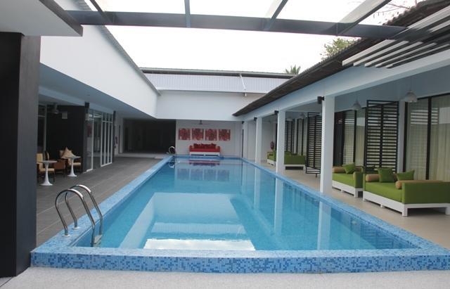 Отель The Villa Langkawi