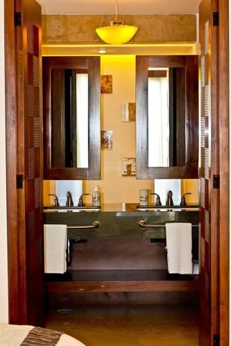 Отель Celeste Beach Residences and Spa
