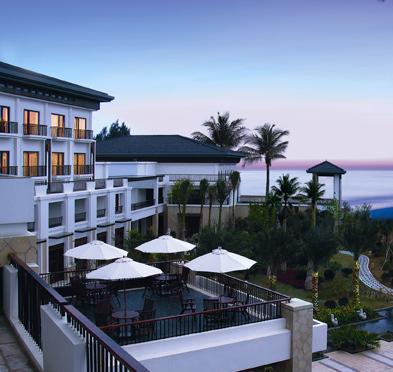 Отель Golden Bay Resort