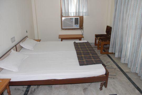 Отель Peacock Holiday Resort