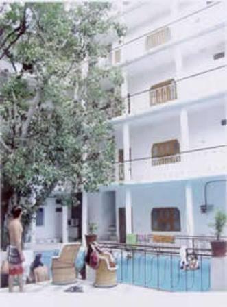 Отель Hotel Oasis