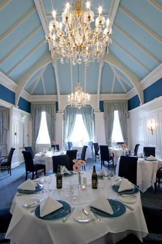 Отель The Coed-Y-Mwstwr Hotel