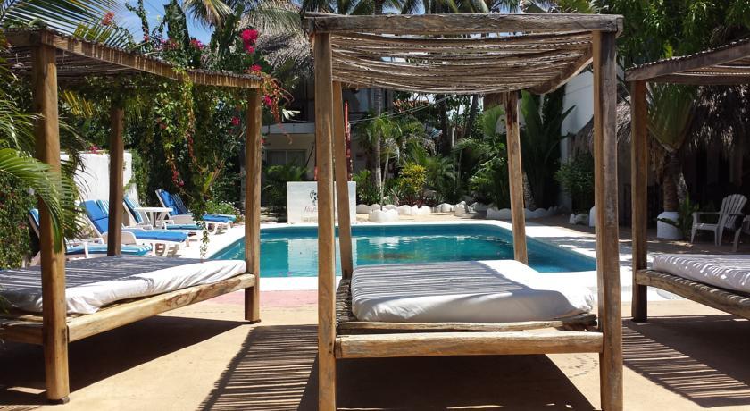 Отель Nuestra Casa-Sai Pet Friendly Hotel & Beach Club