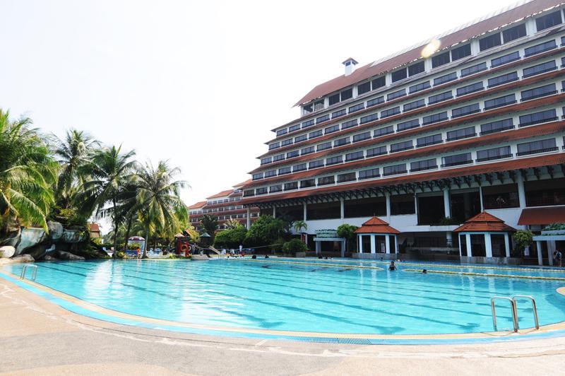 Отель Resorts World Kijal