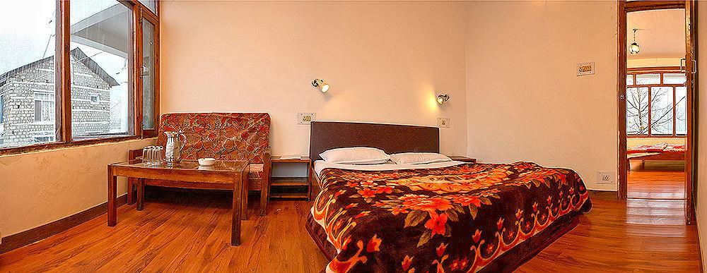 Отель Tourist Hotel