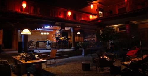 Lijiang Lun Hui Lotus Hostel