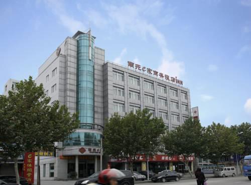 Отель NanyuanEjia Hotel (Yuyao)