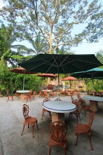 Отель Rina Balinese Resort