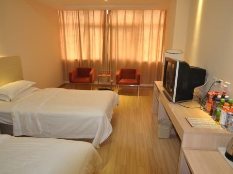 Отель Super 8 Hotel Xuchang Railway Station