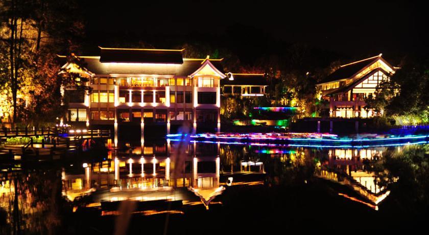 Отель New Century SPA and Resort PUER