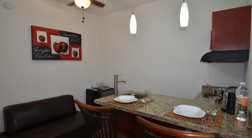Отель Suites La Concordia
