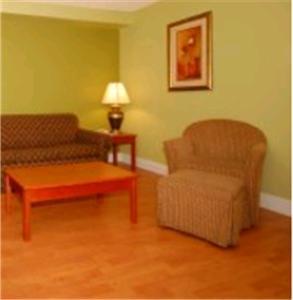Отель Best Western Southside Hotel and Suites