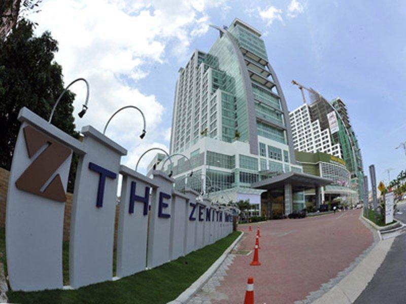 Отель The Zenith Hotel Kuantan