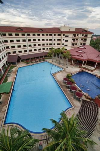 Отель Swiss-Inn Sungai Petani