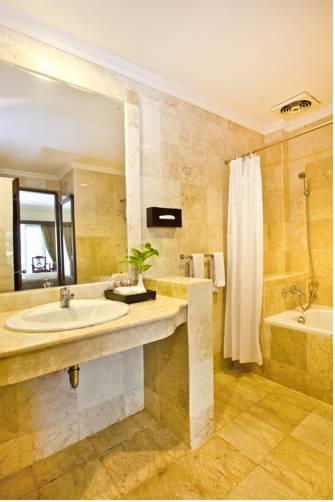 Hotel Kumala Pantai