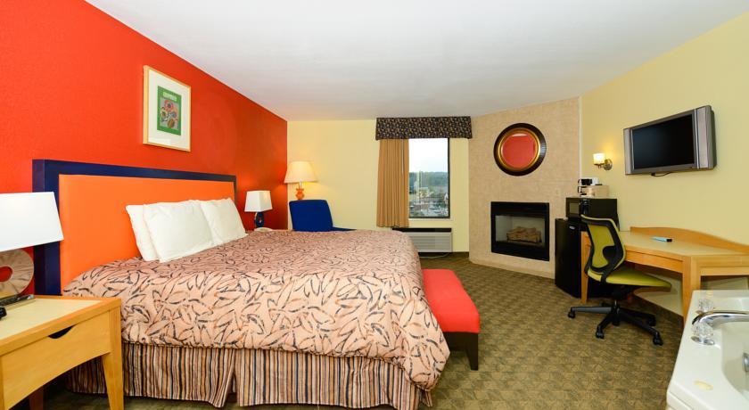 Отель Super 8 Pigeon Forge